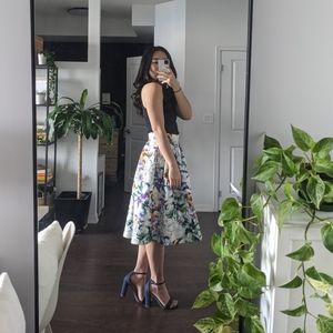 H&M Poufy Floral Skirt | Size 8 (old sizing)